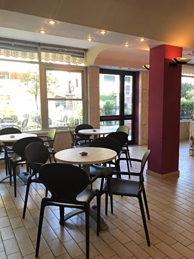 Hotel Del Falco Cervia Eksteriør billede