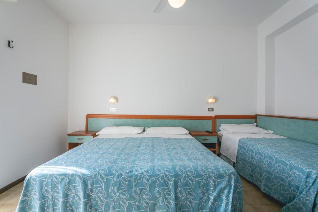 Hotel Del Falco Cervia Eksteriør billede